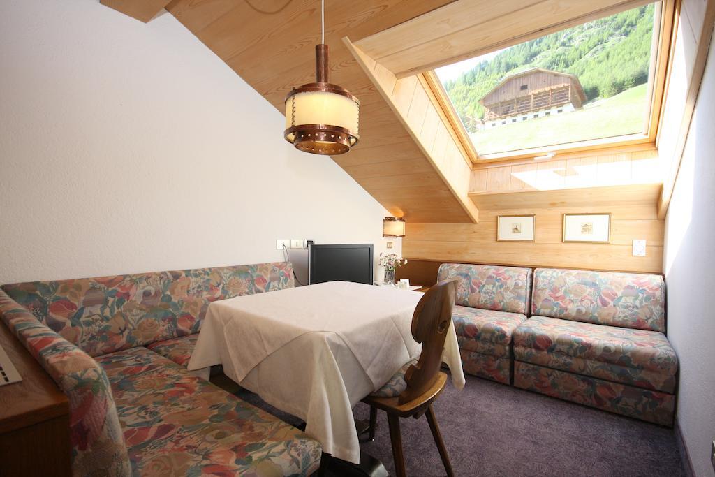 Apartments Residence Alta Badia Colfosco Rom bilde